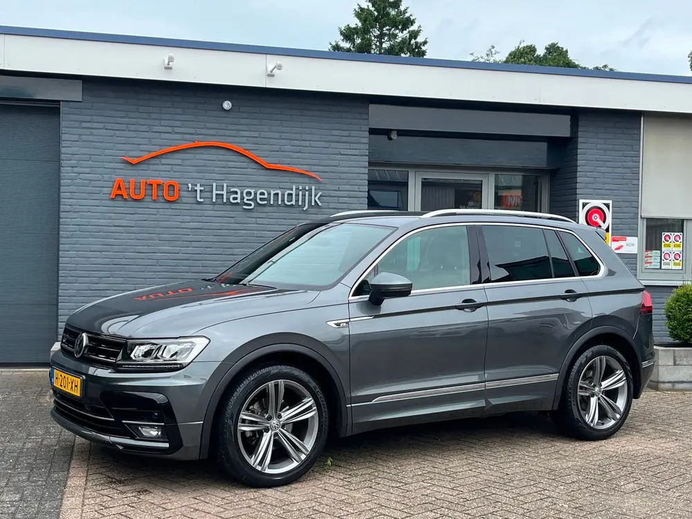Volkswagen Tiguan 1.5 TSI 150PK AUT R-line trekh virtual NAP uit 2020, foto 2
