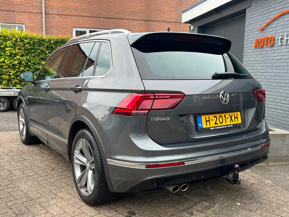 Volkswagen Tiguan 1.5 TSI 150PK AUT R-line trekh virtual NAP uit 2020, foto 4