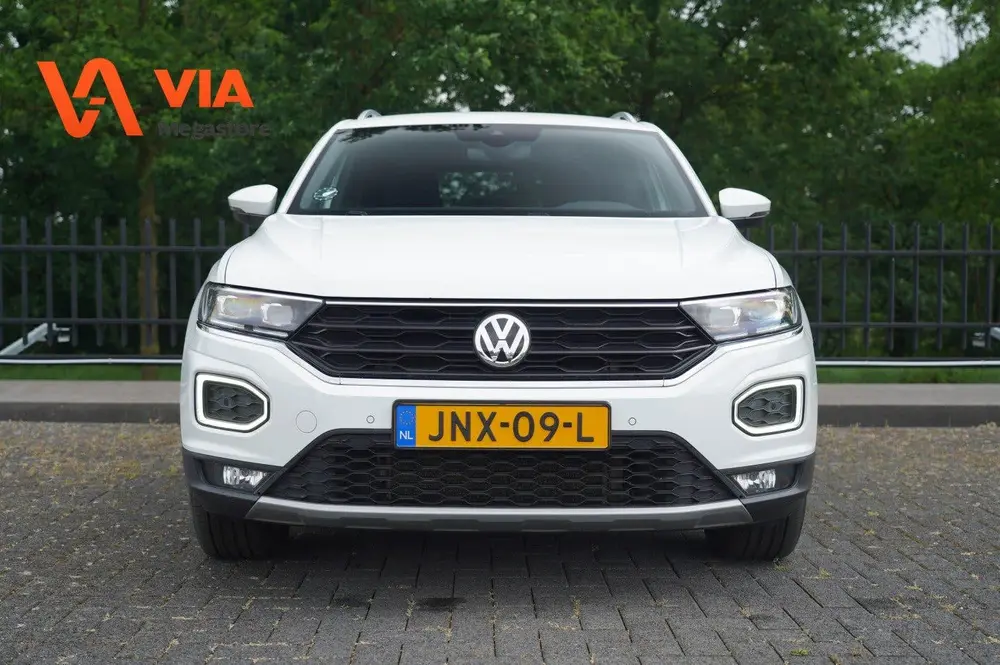 Volkswagen T-Roc 1.5 TSi Sport | Camera | Trekhaak | Stoelve uit 2019, foto 18