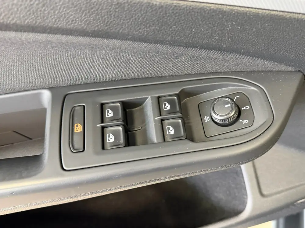 Volkswagen Golf 1.0 TSI Life Business CLIMA PDC CRUISE STOEL uit 2020, foto 15