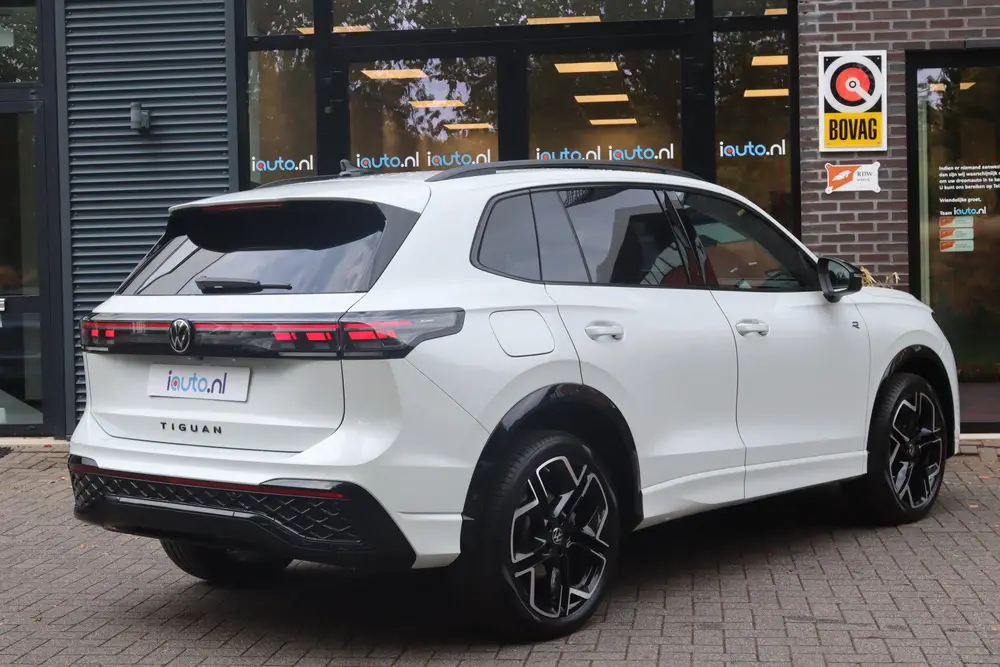 Volkswagen Tiguan 1.5 eHybrid 272pk R-Line Black Style Pano/ uit 2025, foto 2