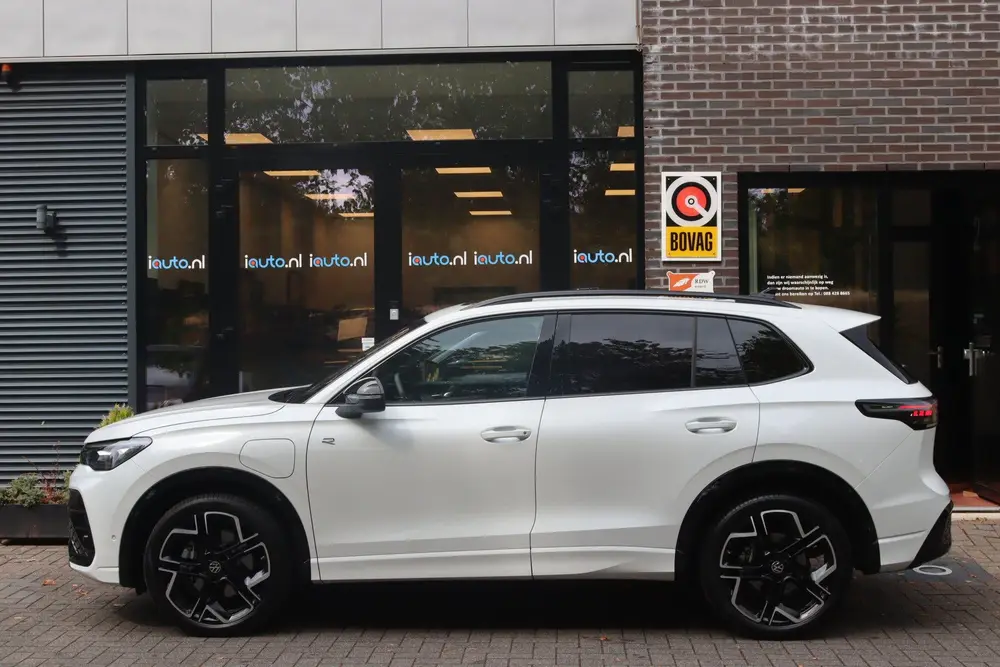 Volkswagen Tiguan 1.5 eHybrid 272pk R-Line Black Style Pano/ uit 2025, foto 3