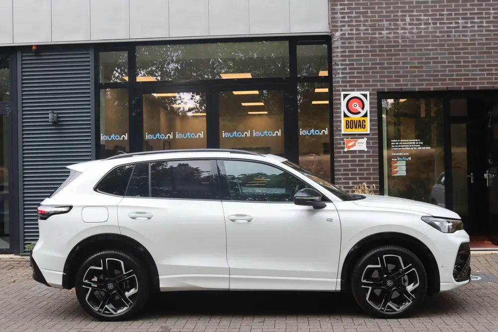 Volkswagen Tiguan 1.5 eHybrid 272pk R-Line Black Style Pano/ uit 2025, foto 4