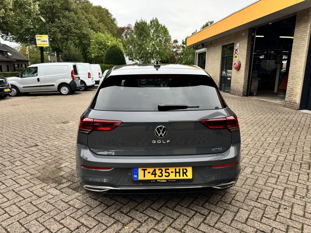 Volkswagen Golf 1.5 eTSI R-Line Climate Control Navi Carplay uit 2022, foto 17