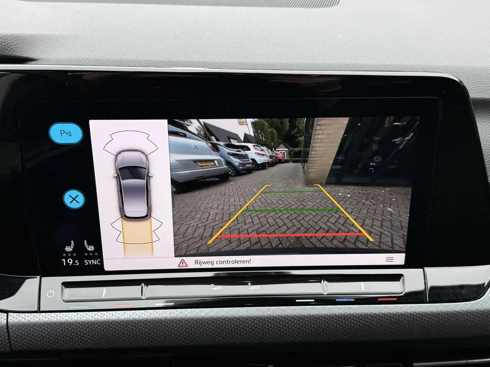 Volkswagen Golf 1.5 eTSI R-Line Climate Control Navi Carplay uit 2022, foto 9