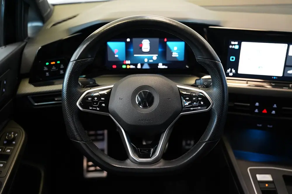 Volkswagen Golf 1.5 eTSI R-Line Business ACC PDC Carplay uit 2021, foto 7