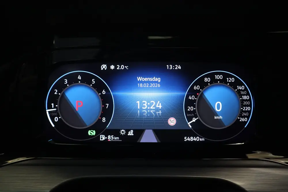 Volkswagen Golf 1.5 eTSI Style Panoramadak Elec.Trekhaak IQ uit 2020, foto 10