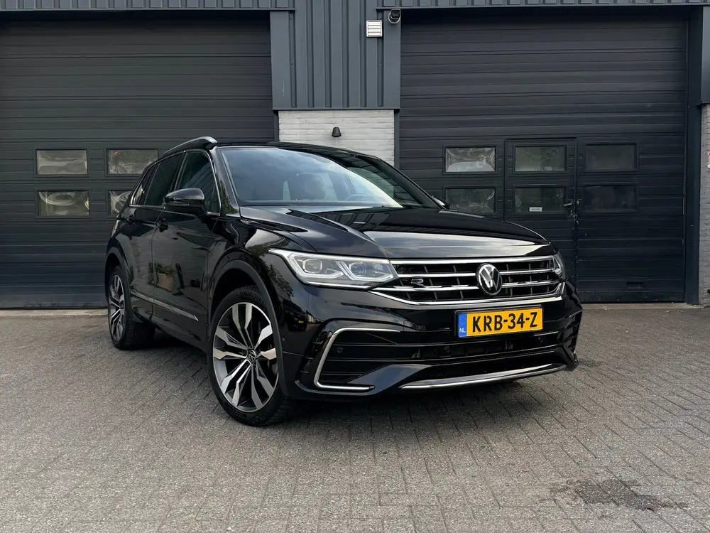 Volkswagen Tiguan 1.4 TSI eHybrid R-Line Business+, Trekaak uit 2023