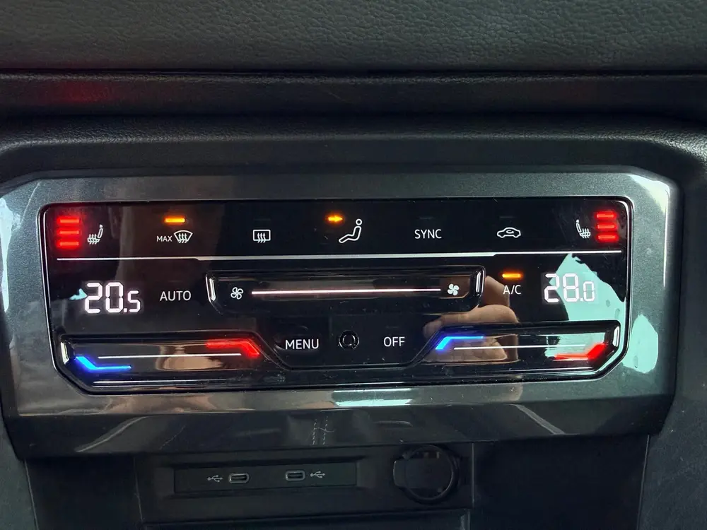 Volkswagen Tiguan 1.4 TSI eHybrid R-Line Business+, Trekaak uit 2023, foto 16