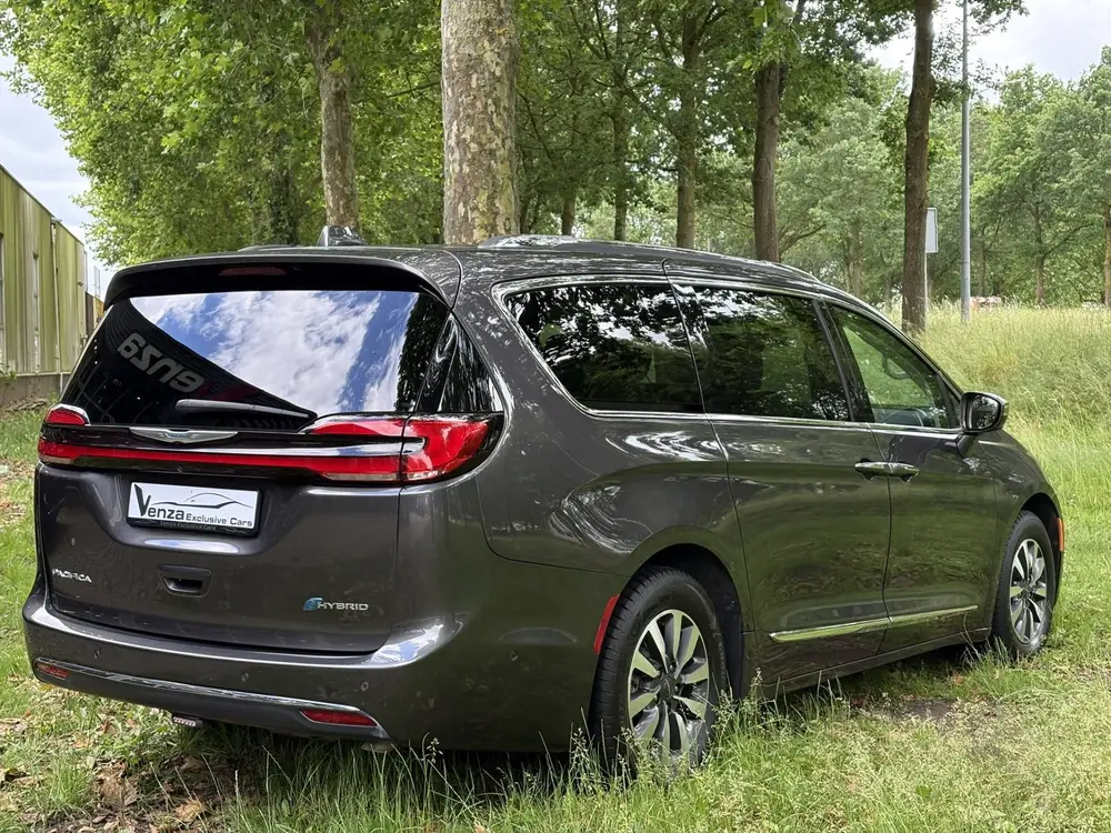 Chrysler Grand Voyager 3.6 V6 Hybrid PHEV LIMITED (bj 2021) uit 2021, foto 6