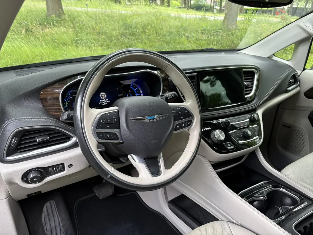 Chrysler Grand Voyager 3.6 V6 Hybrid PHEV LIMITED (bj 2021) uit 2021, foto 7