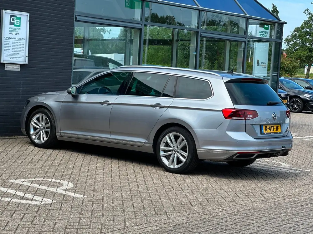 Volkswagen Passat Variant 1.5 TSI Elegance Business R/150 PK uit 2020, foto 3