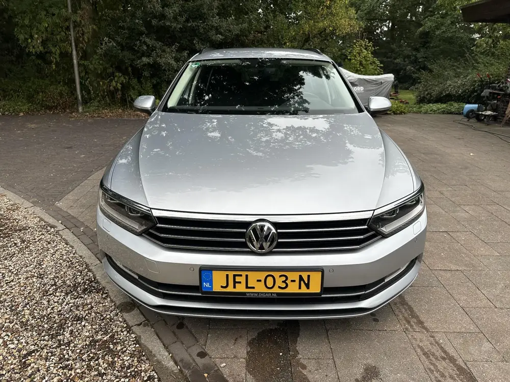 Volkswagen Passat Variant 1.5 TSI Comfortline LED koplampen uit 2019, foto 8