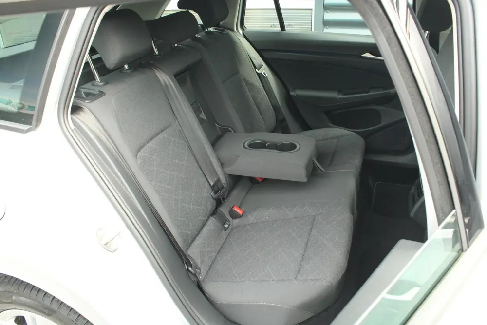 Volkswagen Golf Variant 1.0 eTSI 110pk DSG Life | CarPlay & uit 2022, foto 17