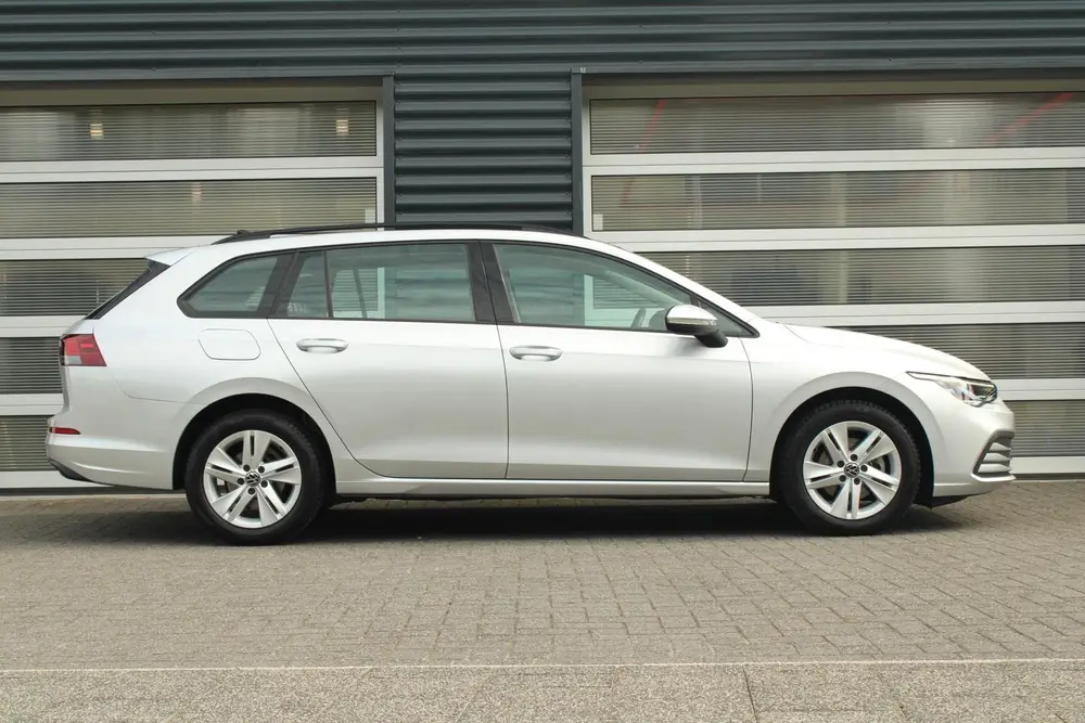 Volkswagen Golf Variant 1.0 eTSI 110pk DSG Life | CarPlay & uit 2022, foto 3