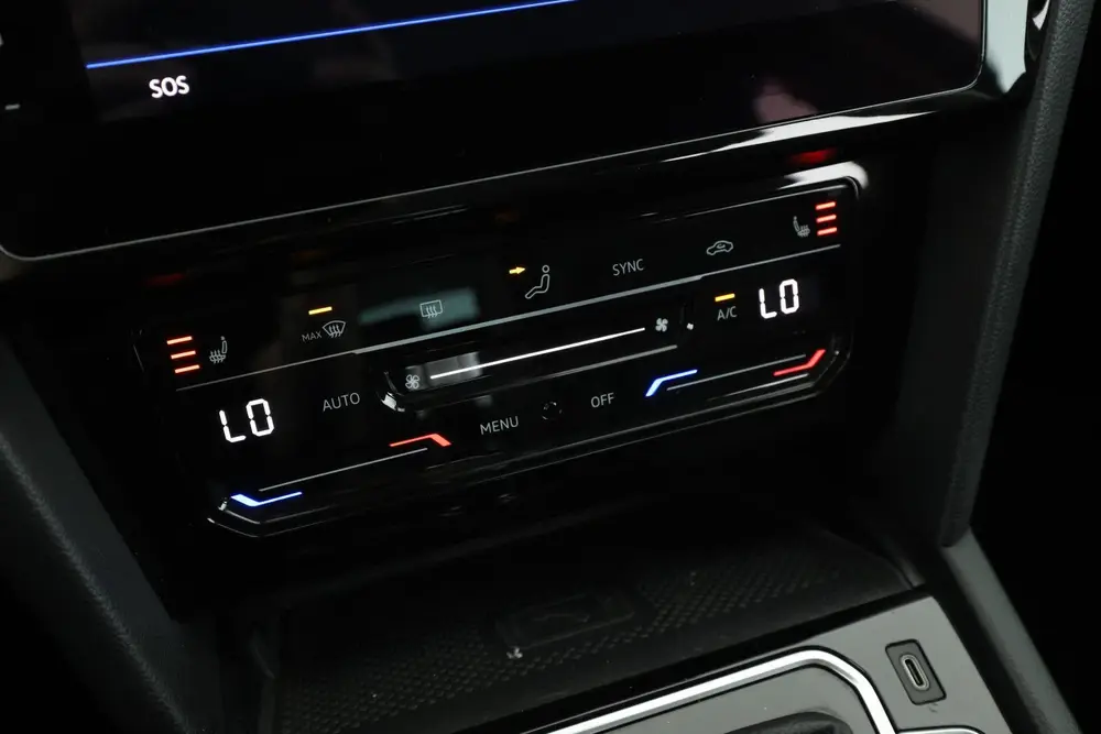 Volkswagen Passat Variant 1.4 TSI PHEV GTE Business | NF2565 uit 2021, foto 17