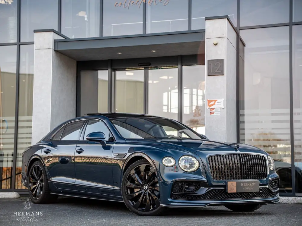 Bentley Flying Spur 4.0 V8 1st Edition / Mulliner / Blacklin uit 2021