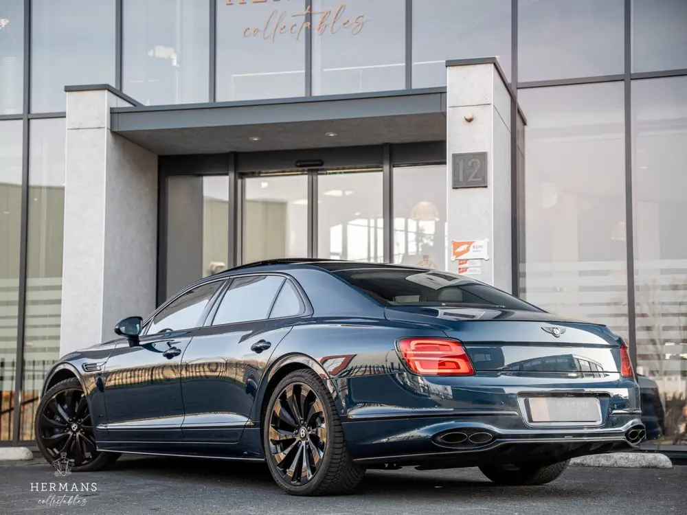 Bentley Flying Spur 4.0 V8 1st Edition / Mulliner / Blacklin uit 2021, foto 11