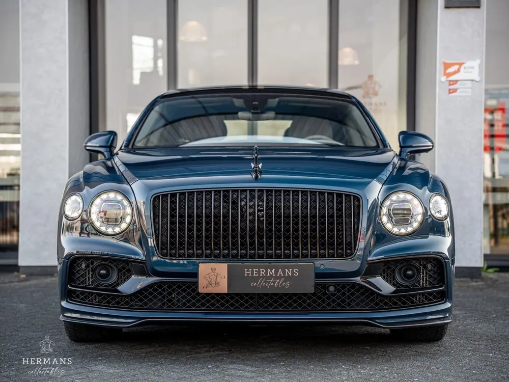 Bentley Flying Spur 4.0 V8 1st Edition / Mulliner / Blacklin uit 2021, foto 3
