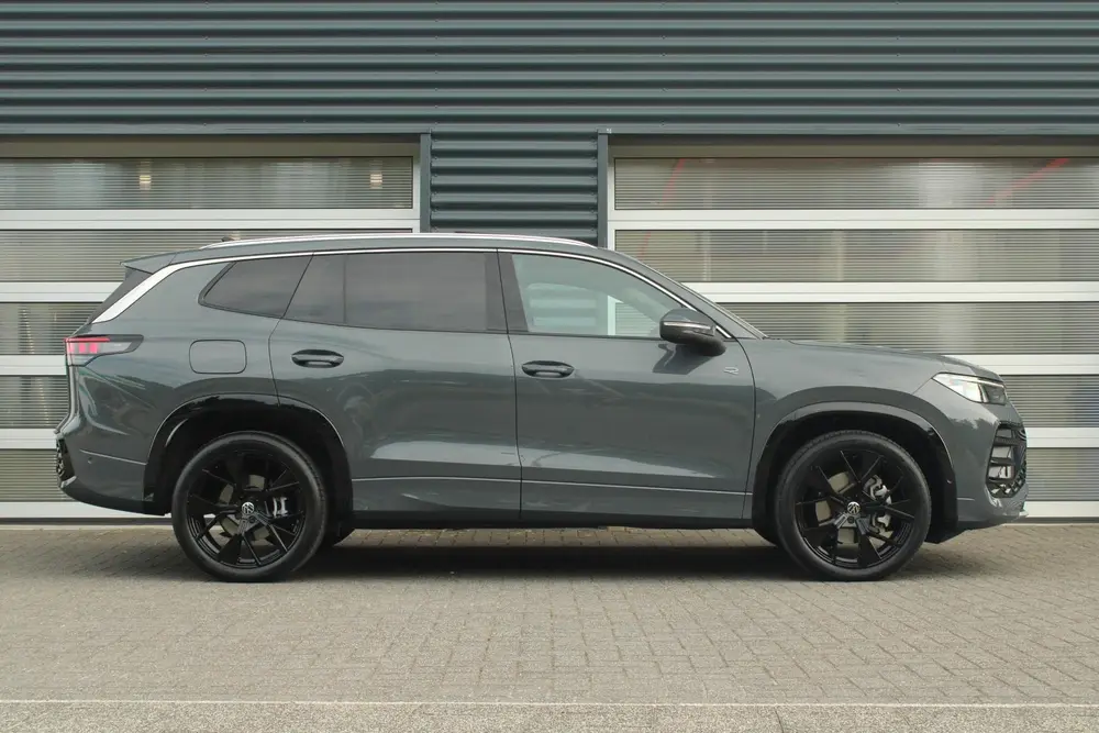 Volkswagen Tayron 1.5 eHybrid 272pk DSG R-Line Edition | Tre uit 2025, foto 3