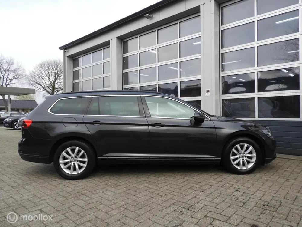 Volkswagen Passat Variant 1.5 TSI Business uit 2020, foto 5