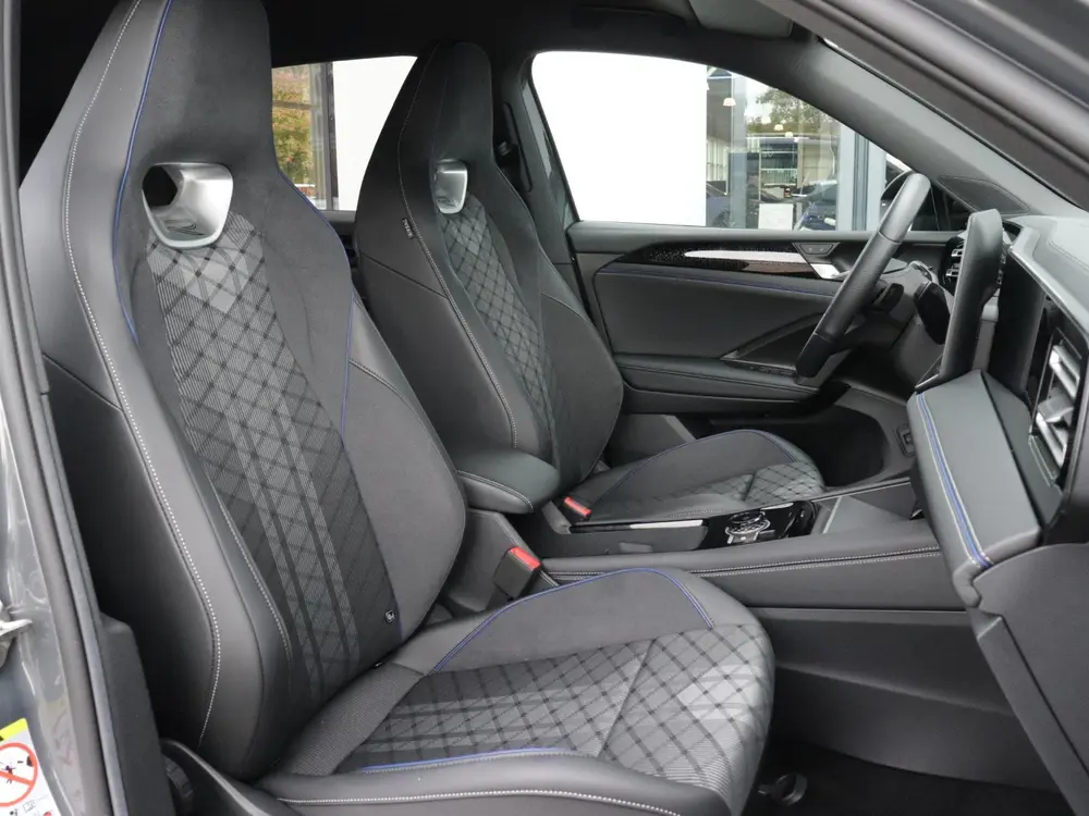 Volkswagen Tiguan 1.5 eHybrid R-Line Edition 272pk | Trekhaa uit 2025, foto 10