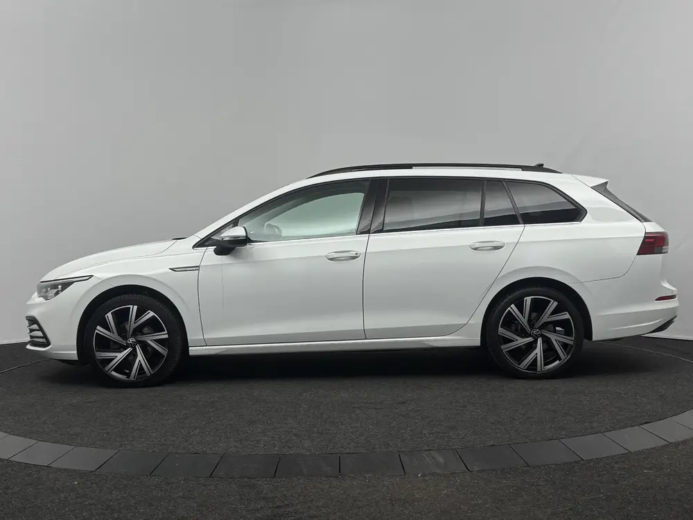 Volkswagen Golf Variant 1.5 eTSI Style | Trekhaak | Panorama uit 2021, foto 13