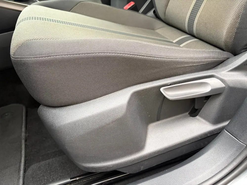 Volkswagen T-ROC 1.5 TSI Style / Carplay / Camera / Trekhaak uit 2019, foto 12