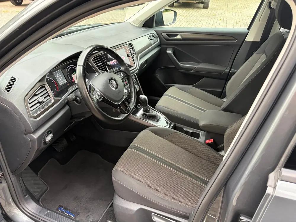 Volkswagen T-ROC 1.5 TSI Style / Carplay / Camera / Trekhaak uit 2019, foto 5