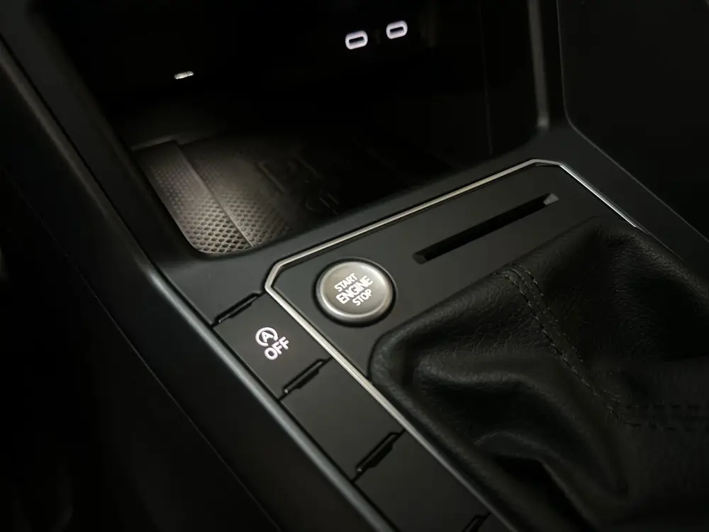 Volkswagen Taigo 1.0 TSI DSG R-Line Camera Stoelverwarming A uit 2022, foto 11