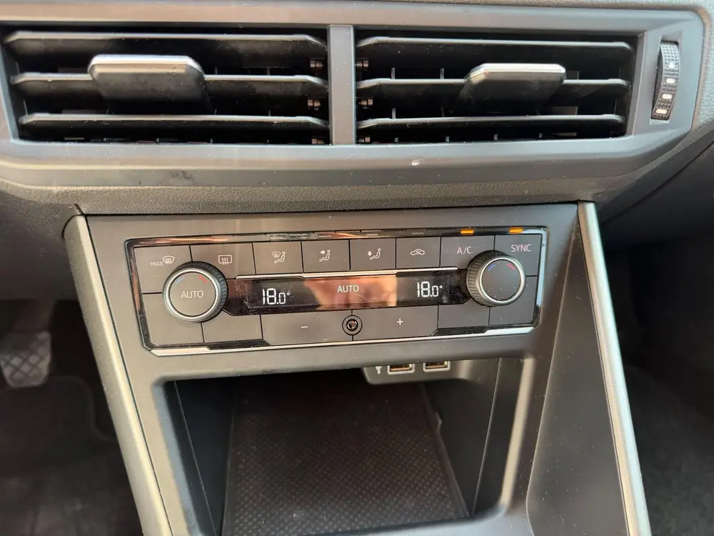 Volkswagen Polo 1.0 TSI Comfortline Business | Camera | Clim uit 2020, foto 10