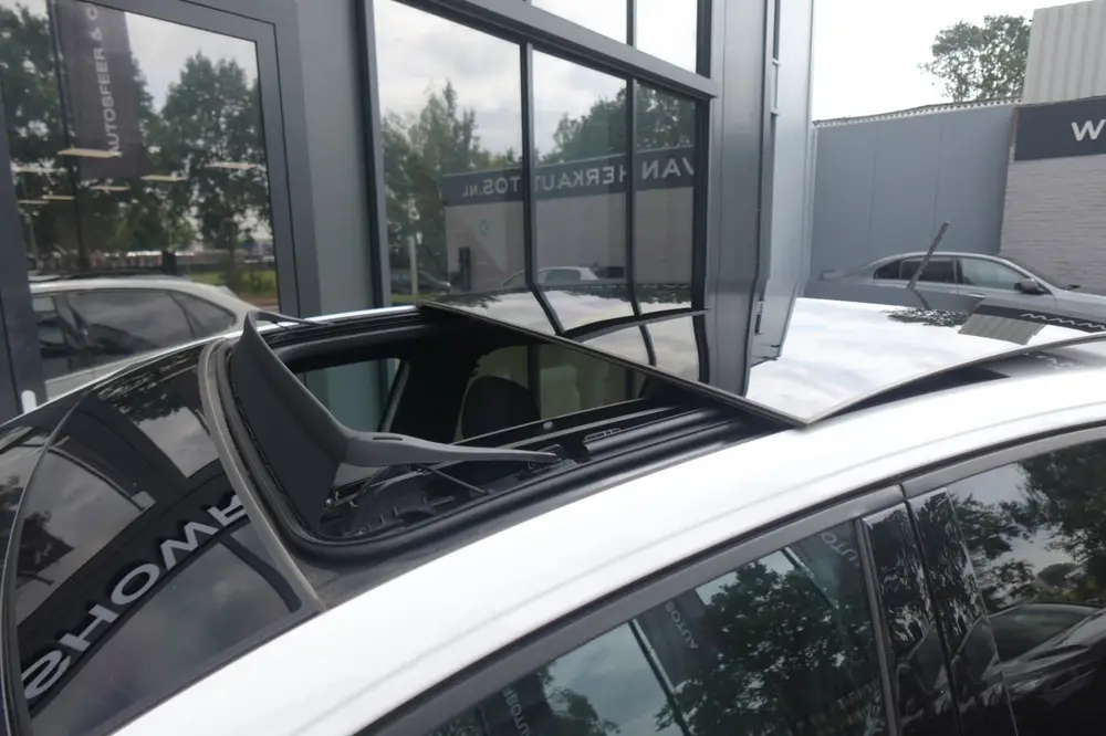 Volkswagen Taigo 1.5 TSI R-Line PANO KEYLESS CAM uit 2022, foto 11