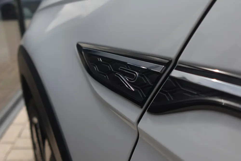 Volkswagen Taigo 1.5 TSI R-Line PANO KEYLESS CAM uit 2022, foto 18