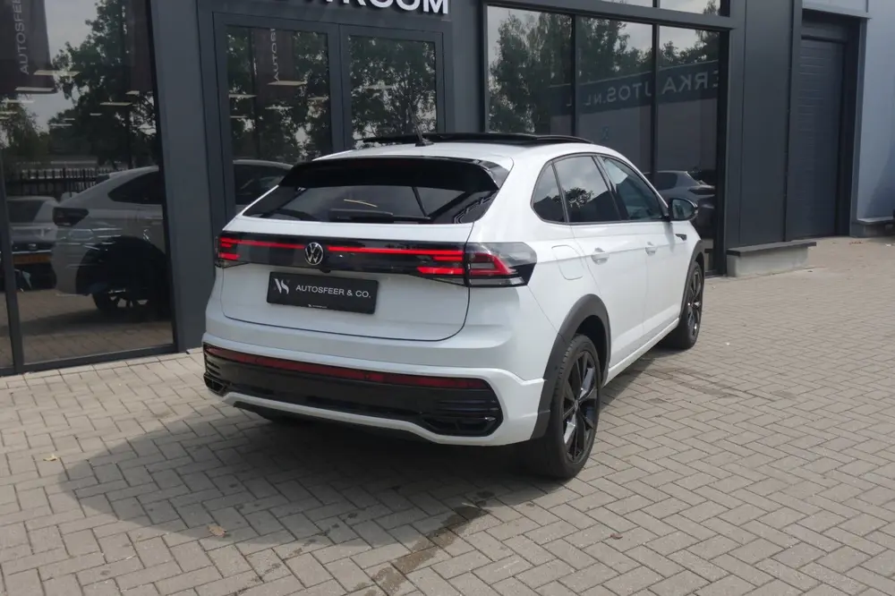 Volkswagen Taigo 1.5 TSI R-Line PANO KEYLESS CAM uit 2022, foto 2