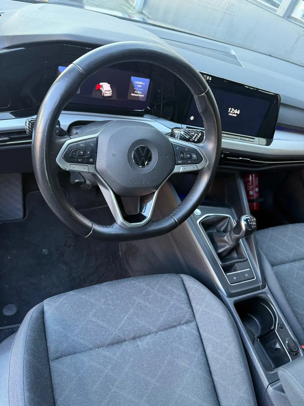 Volkswagen GOLF 1.5 TSI Life uit 2020, foto 13