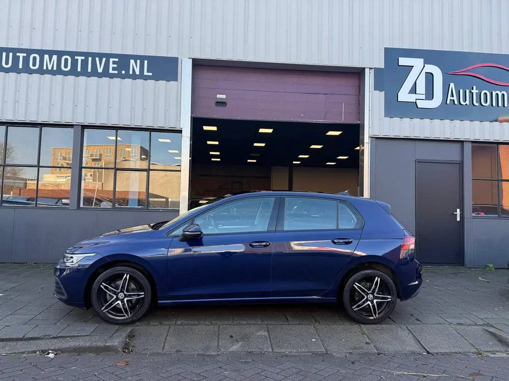 Volkswagen GOLF 1.5 TSI Life uit 2020, foto 5
