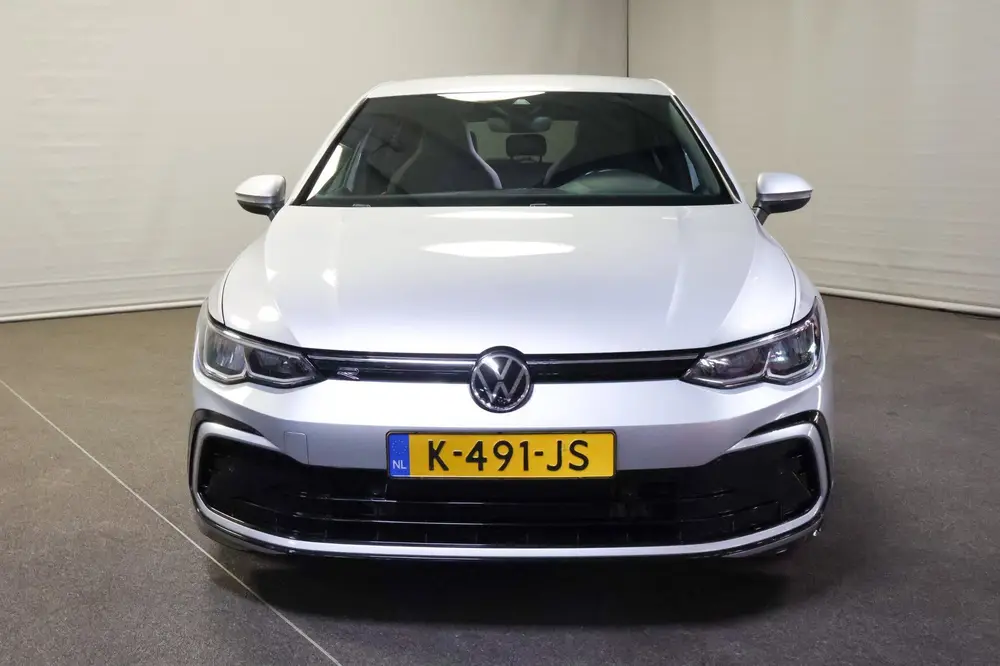 Volkswagen Golf 1.5 eTSI R-Line uit 2021, foto 12