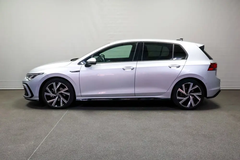 Volkswagen Golf 1.5 eTSI R-Line uit 2021, foto 3