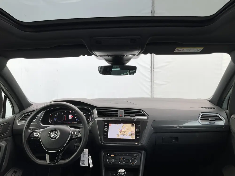Volkswagen Tiguan 1.5 TSI R-Line Business Pano Carplay Massa uit 2019, foto 4