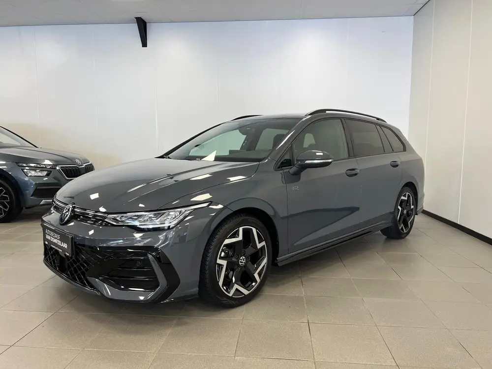 Volkswagen Golf Variant 1.5 TSI 150PK / R-LINE / 8.5 EDITION uit 2025, foto 4