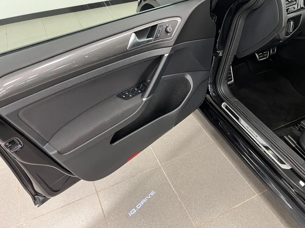 Volkswagen Golf 1.5 TSI Highline / STOELVERW / DSG AUTOMAAT uit 2019, foto 17