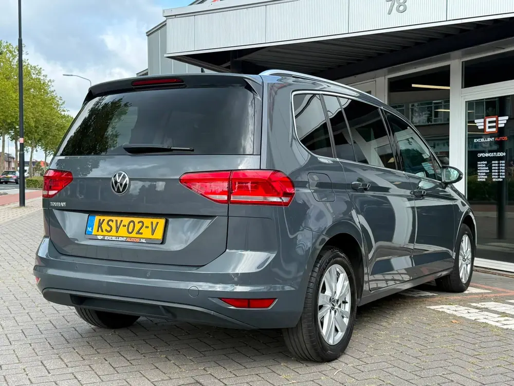 Volkswagen Touran 1.5 TSI DSG Highline | Navigatie | 7 P uit 2021, foto 5