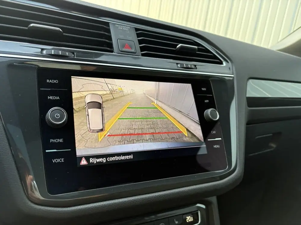 Volkswagen Tiguan Allspace 1.5 TSI AUT R-LINE 7PERS. PANODAK uit 2020, foto 17