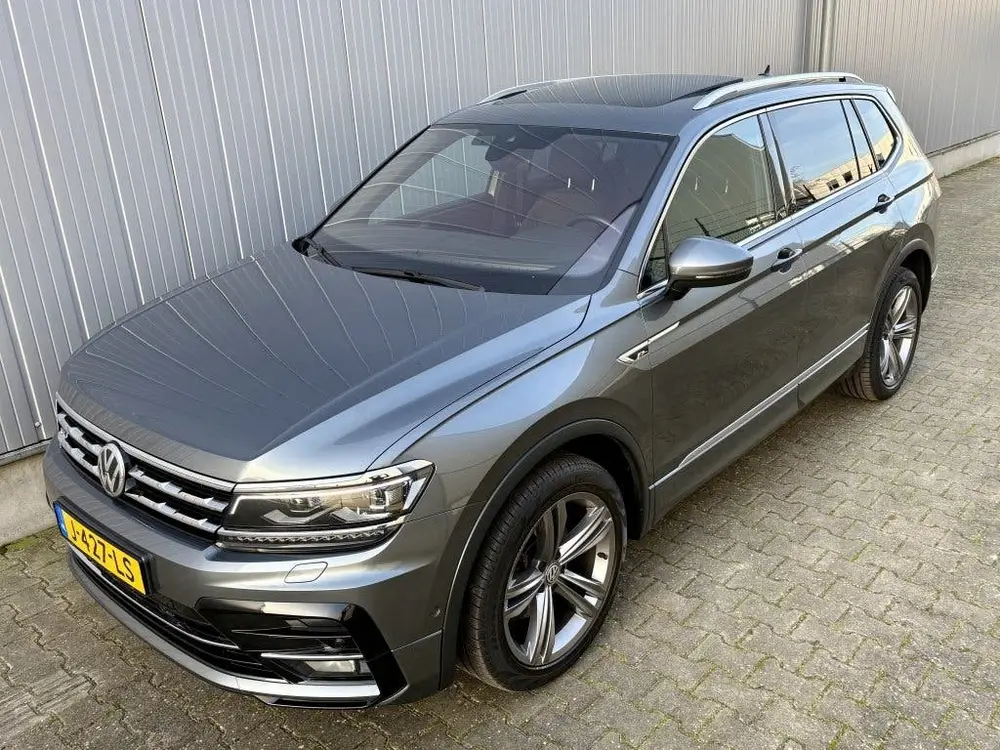 Volkswagen Tiguan Allspace 1.5 TSI AUT R-LINE 7PERS. PANODAK uit 2020, foto 7