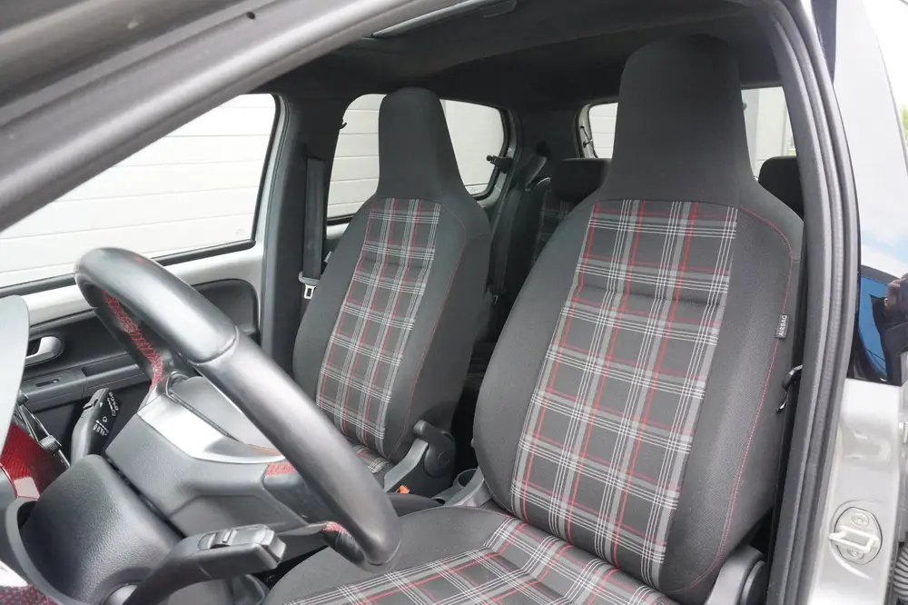 Volkswagen Up! 1.0 TSI GTI uit 2019, foto 4