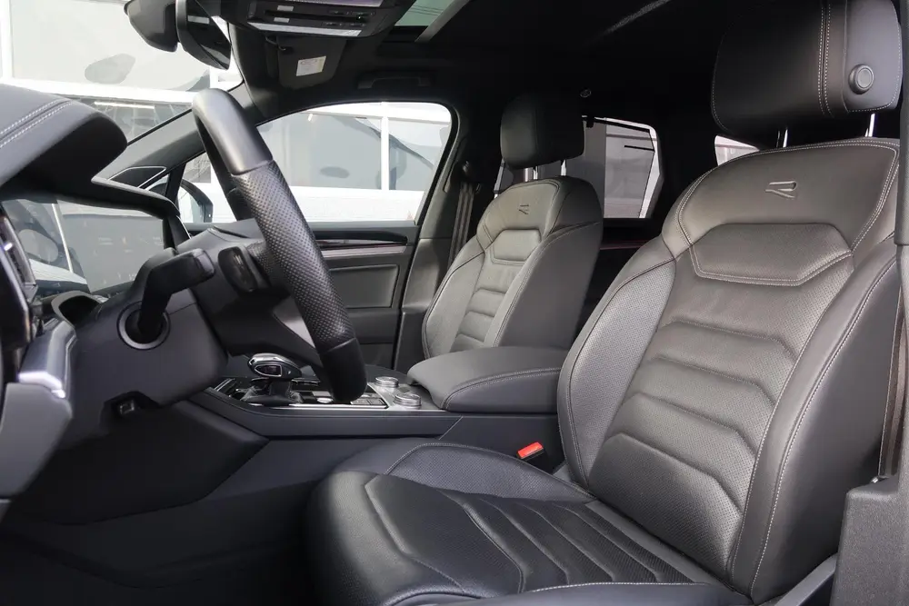 Volkswagen Touareg 3.0 TSi 4MOTION R PANO/ MASS/ DYN/ LUCHT/ uit 2020, foto 12