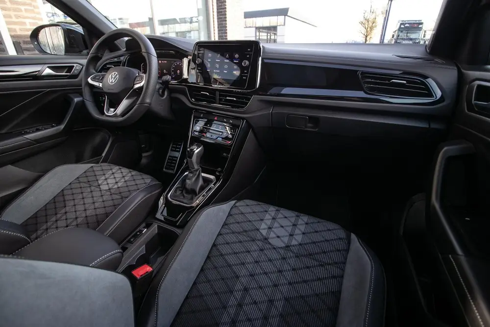 Volkswagen T-Roc 1.5 TSI R-Line Edition | Adapt cruise | Pan uit 2025, foto 4