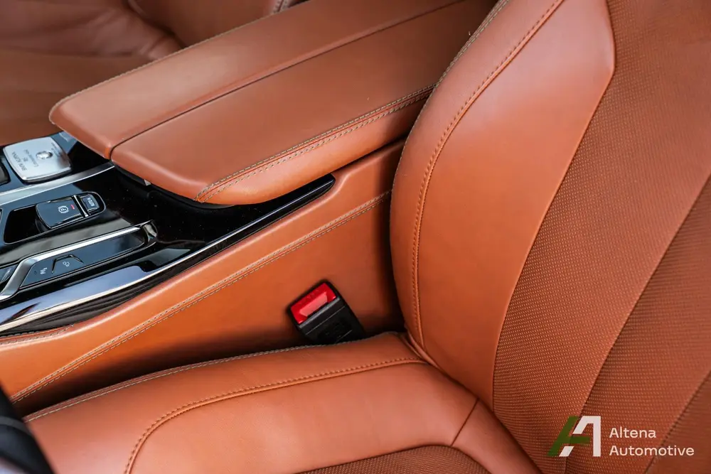 BMW B5 ALLRAD BTW, LAVALINA II, sperdiff Bowers en Wilkin uit 2022, foto 8