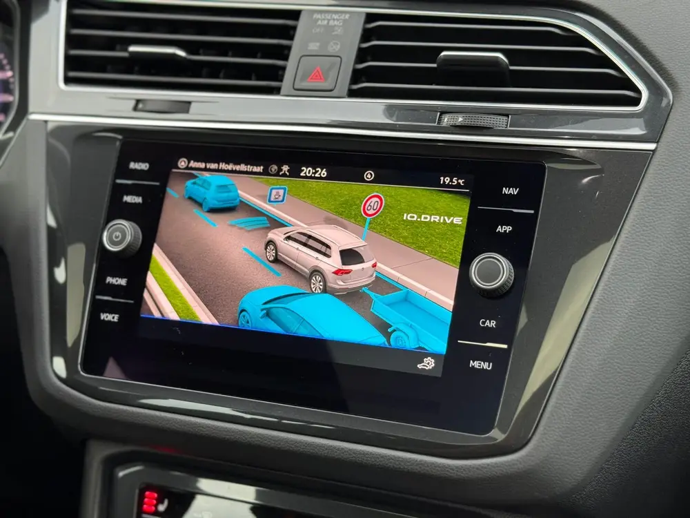 Volkswagen Tiguan R-Line eHybride / DSG / PANO / HUD / VOL uit 2021, foto 18