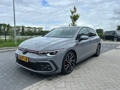 Volkswagen Golf 2.0 TSI 245pk 7-DSG 2022 Grijs uit 2022